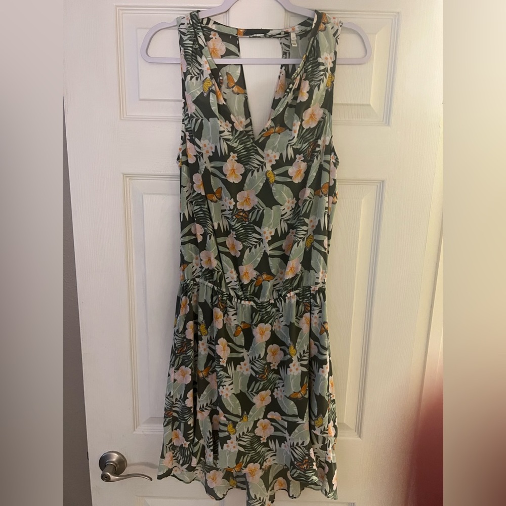 Joie dress - size M